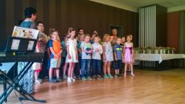 Auftritt der Musik- und Tanzgruppe