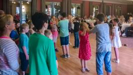 Auftritt der Musik- und Tanzgruppe