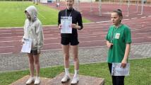 Foto: Impressionen vom 65. überregionalen Sportfest der Förderschulen in Quedlinburg; Leichtathletik; Sprint; Weitsprung; Stoß; Schlagballweitwurf; Staffellauf 8x200m; Siegerehrung einzelner Schüler und Schülerinnen Foto: Impressionen vom 65. überregionalen Sportfest der Förderschulen in Quedlinburg; Leichtathletik; Sprint; Weitsprung; Stoß; Schlagballweitwurf; Staffellauf 8x200m; Siegerehrung einzelner Schüler und Schülerinnen